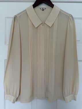 Vintage Ports International Cream Pleated Front Blouse Size 12